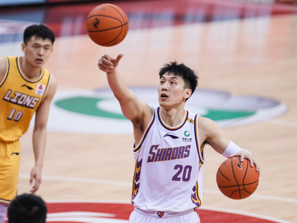 姜伟泽半场高效砍20分，三分命中率惊艳