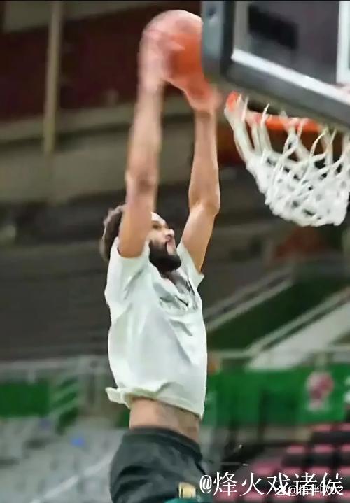 杨鸣揭秘辽宁男篮大胜广厦16分背后的真相